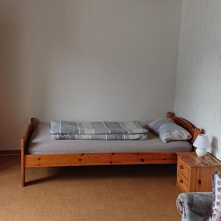 Ferienwohnung Linde - Marburg Biedenkopf Mit 5 Zimmer Und Balkon Frechenhausen Exteriör bild