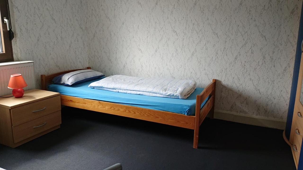 Ferienwohnung Linde - Marburg Biedenkopf Mit 5 Zimmer Und Balkon Frechenhausen Exteriör bild
